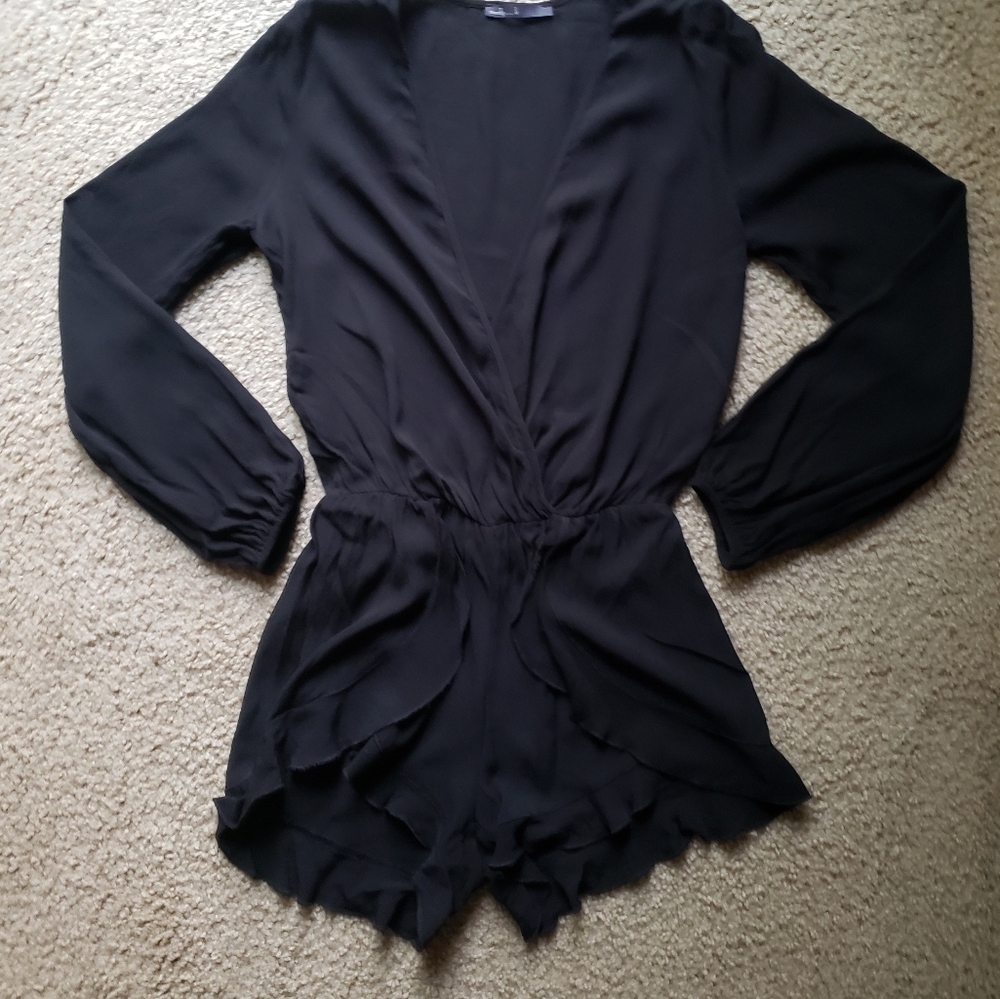 Maddy K Ruffle Romper - Picture 2 of 11